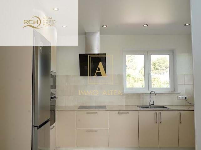 6 Zimmer Villa zu verkaufen in Alicante / Alacant Stadt mit Pool - 1.090.000 € (Ref: 9639057)