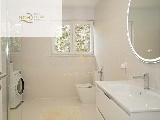 6 Zimmer Villa zu verkaufen in Alicante / Alacant Stadt mit Pool - 1.090.000 € (Ref: 9639057)