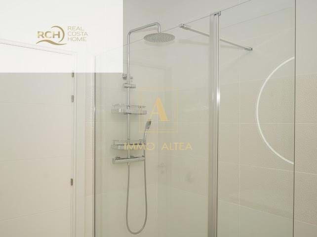 6 Zimmer Villa zu verkaufen in Alicante / Alacant Stadt mit Pool - 1.090.000 € (Ref: 9639057)