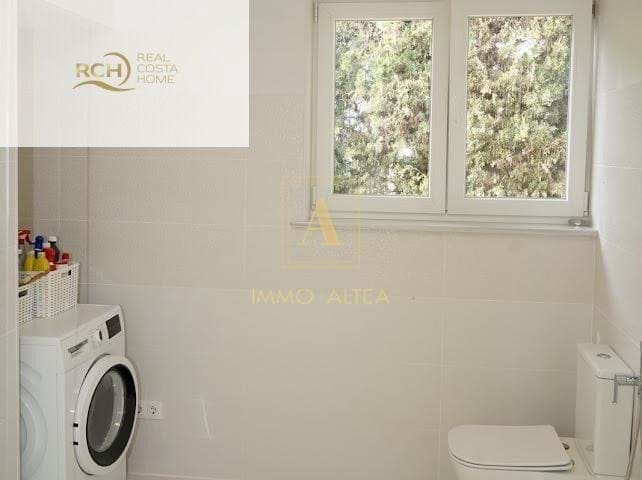 6 Zimmer Villa zu verkaufen in Alicante / Alacant Stadt mit Pool - 1.090.000 € (Ref: 9639057)