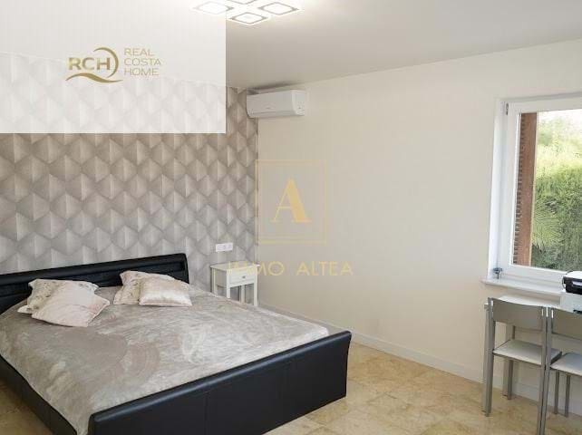 6 soveværelse Villa til salg i Alicante by med swimmingpool - € 1.200.000 (Ref: 9639057)