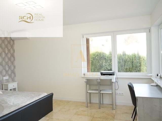 6 soveværelse Villa til salg i Alicante by med swimmingpool - € 1.200.000 (Ref: 9639057)
