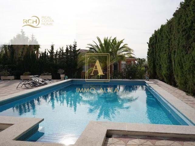 6 soveværelse Villa til salg i Alicante by med swimmingpool - € 1.200.000 (Ref: 9639057)