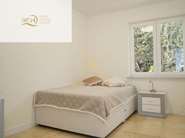 6 soveværelse Villa til salg i Alicante by med swimmingpool - € 1.200.000 (Ref: 9639057)