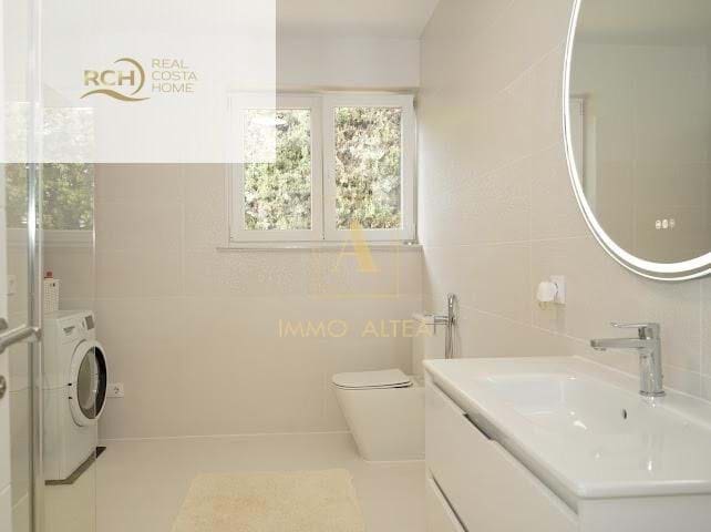 6 soveværelse Villa til salg i Alicante by med swimmingpool - € 1.200.000 (Ref: 9639057)