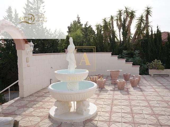 6 soveværelse Villa til salg i Alicante by med swimmingpool - € 1.200.000 (Ref: 9639057)