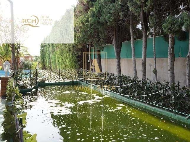 6 soveværelse Villa til salg i Alicante by med swimmingpool - € 1.200.000 (Ref: 9639057)