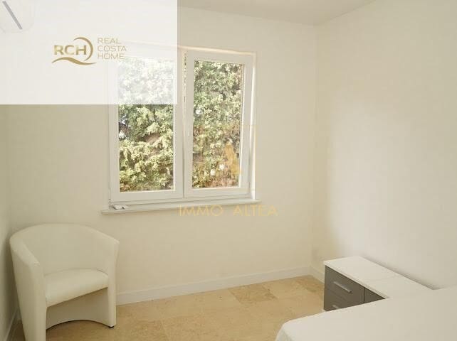 6 Zimmer Villa zu verkaufen in Alicante / Alacant Stadt mit Pool Garage - 1.100.000 € (Ref: 9639057)