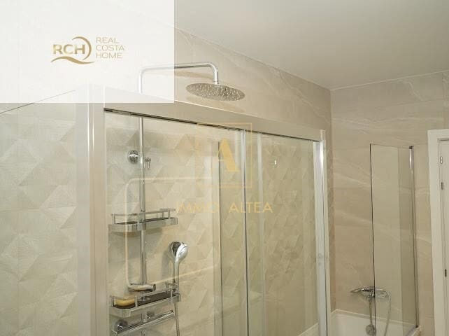 6 Zimmer Villa zu verkaufen in Alicante / Alacant Stadt mit Pool Garage - 1.100.000 € (Ref: 9639057)