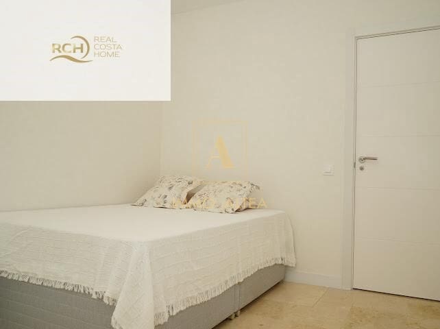 6 Zimmer Villa zu verkaufen in Alicante / Alacant Stadt mit Pool Garage - 1.100.000 € (Ref: 9639057)