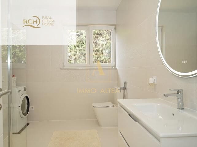6 Zimmer Villa zu verkaufen in Alicante / Alacant Stadt mit Pool Garage - 1.100.000 € (Ref: 9639057)