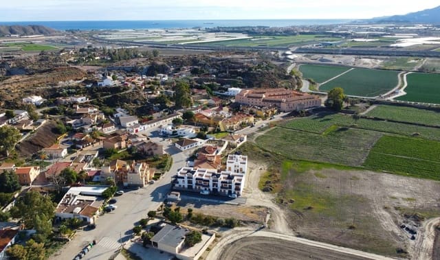 2 soverom Penthouse til salgs i Cuevas del Almanzora med svømmebasseng - € 129 900 (Ref: 9672142)