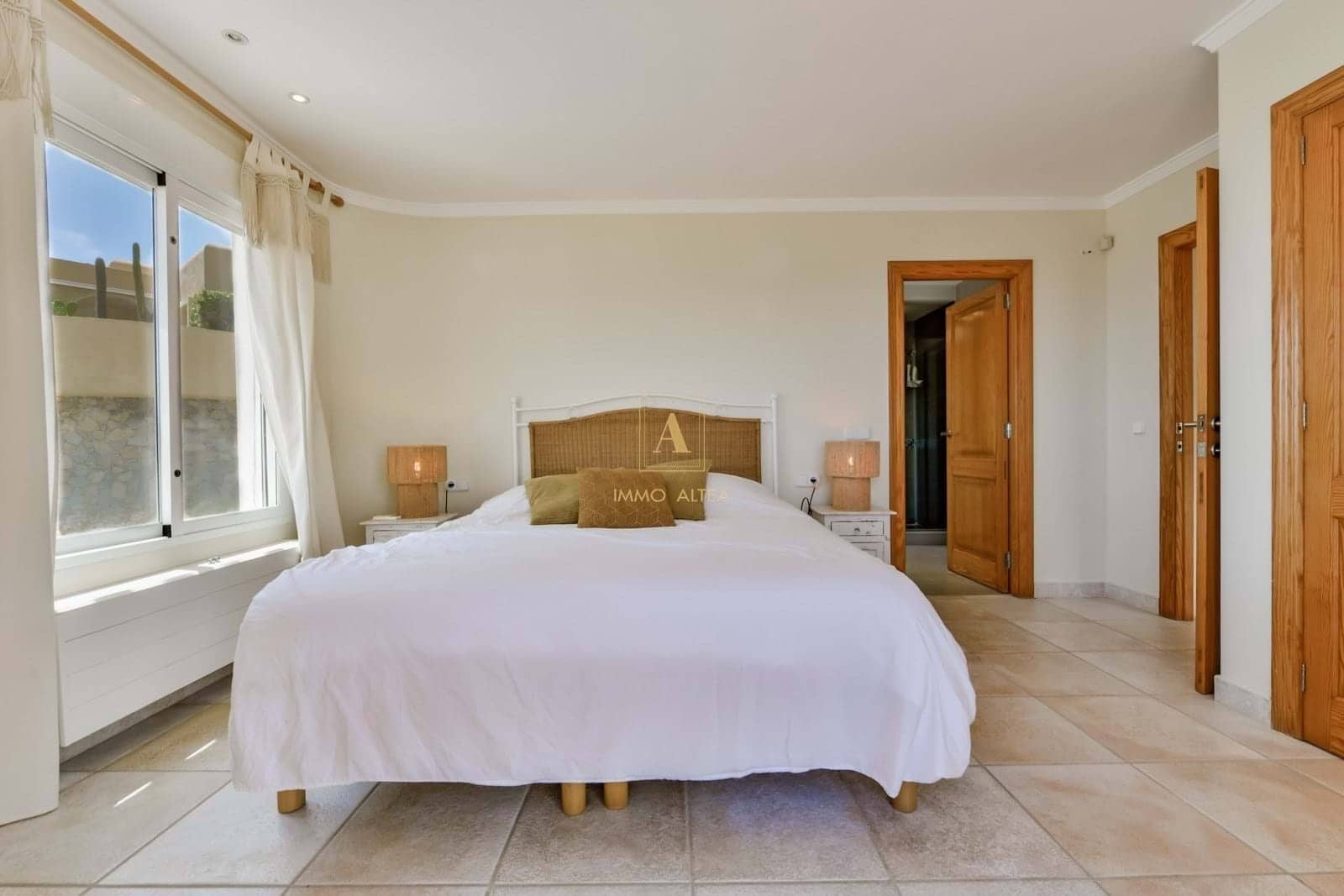 4 slaapkamer Villa te koop in Altea met zwembad garage - € 1.295.000 (Ref: 9709252)