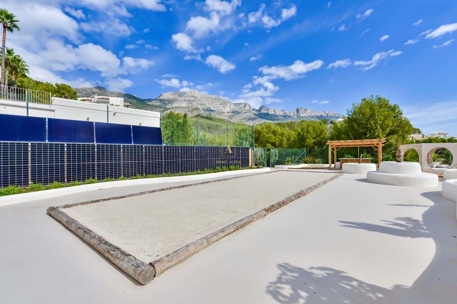 4 slaapkamer Villa te koop in Altea met zwembad garage - € 1.295.000 (Ref: 9709252)