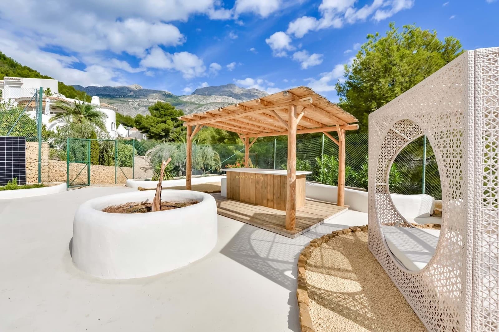 4 slaapkamer Villa te koop in Altea met zwembad garage - € 1.295.000 (Ref: 9709252)