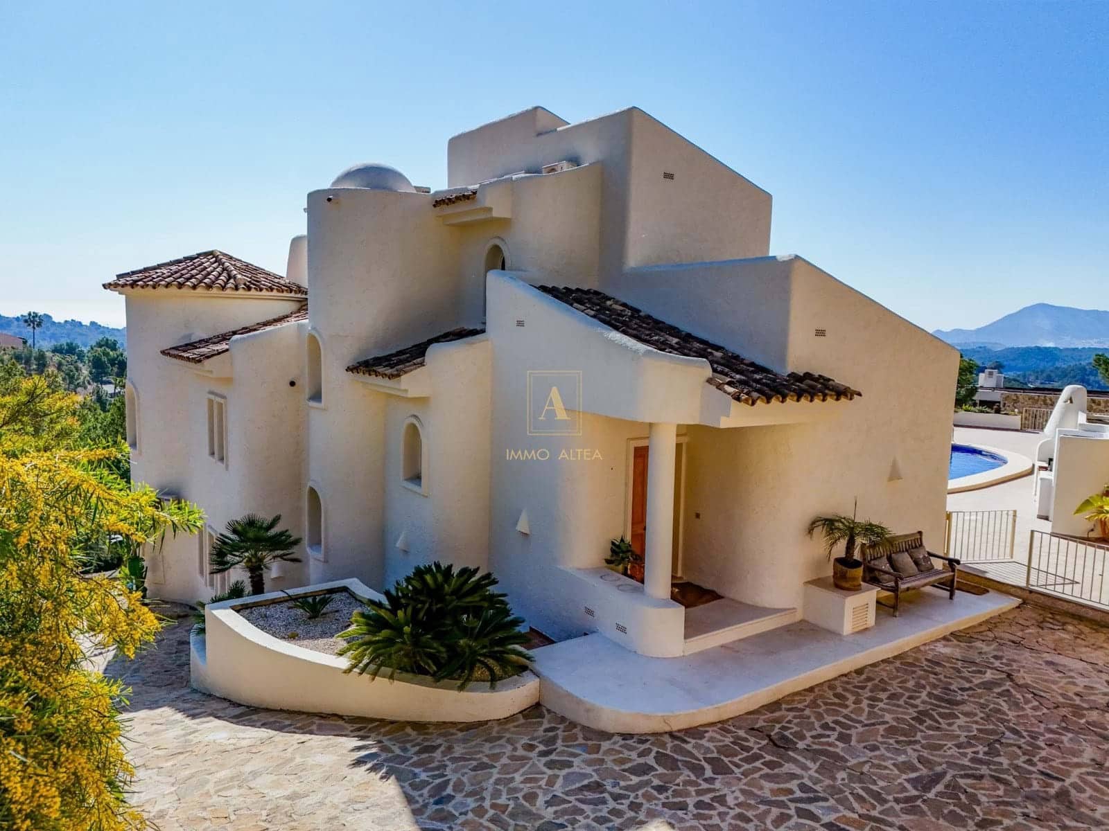 4 slaapkamer Villa te koop in Altea met zwembad garage - € 1.295.000 (Ref: 9709252)