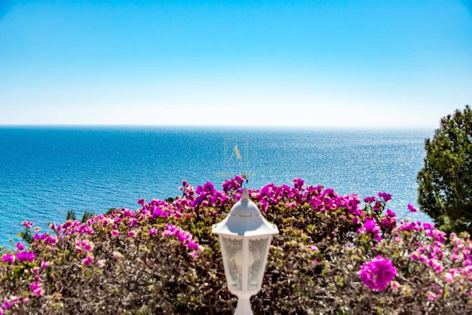 5 bedroom Villa for sale in Altea with pool garage - € 2,600,000 (Ref: 9719361)