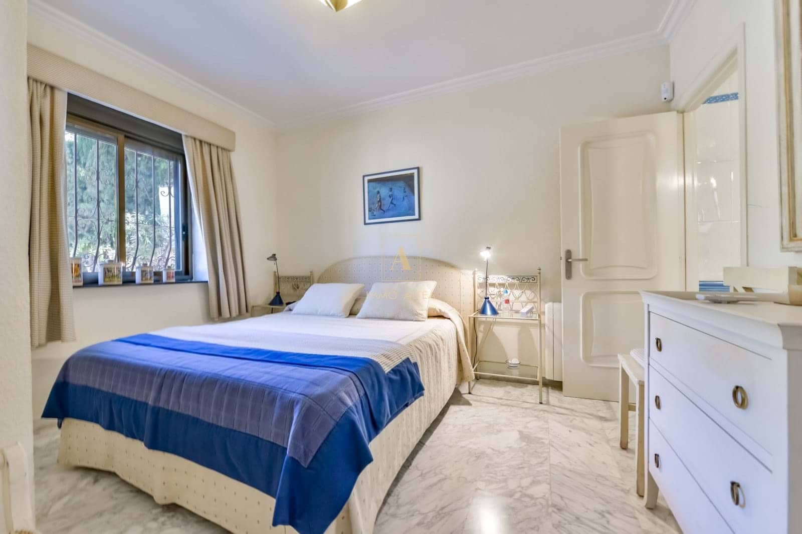 5 bedroom Villa for sale in Altea with pool garage - € 2,600,000 (Ref: 9719361)