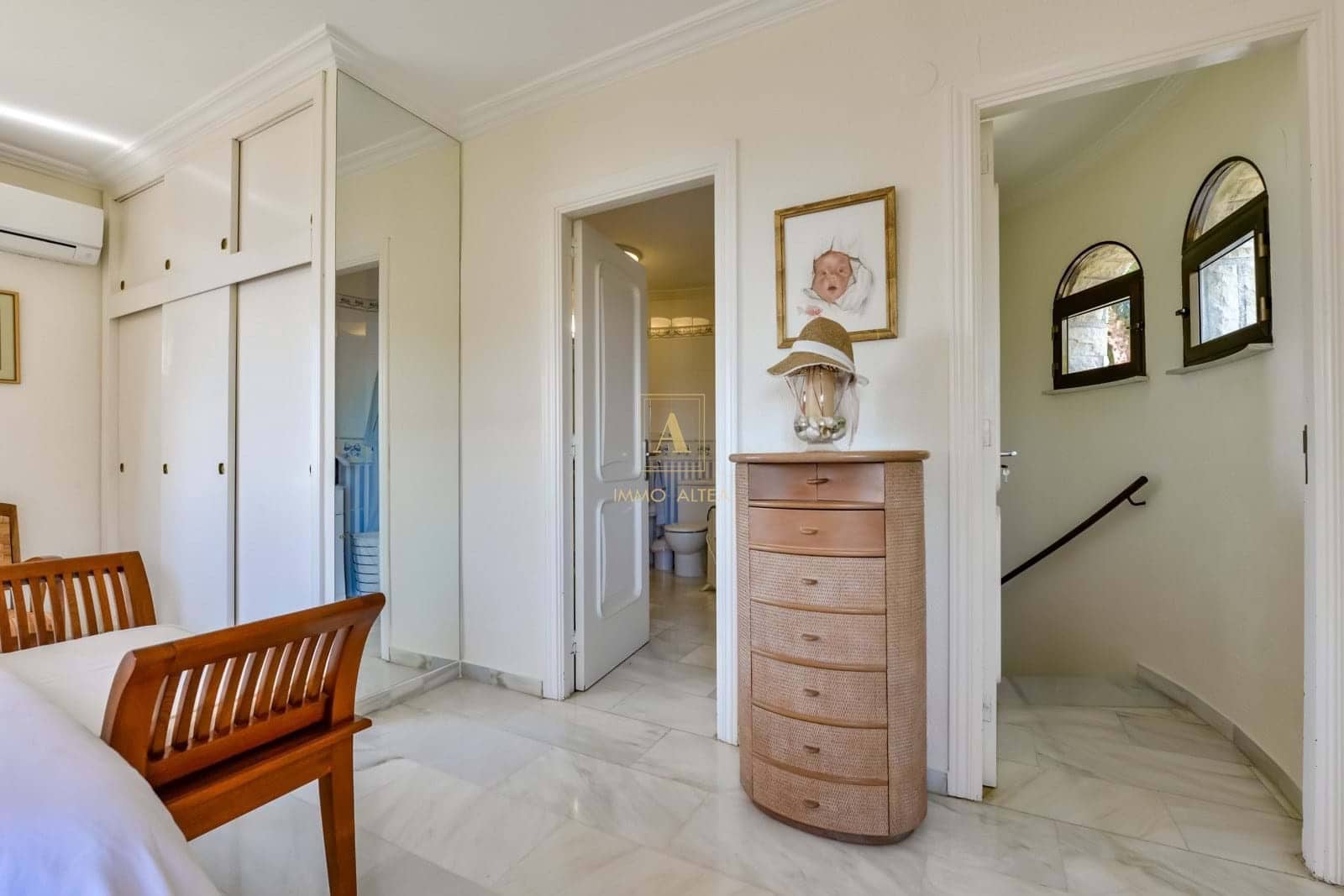 5 bedroom Villa for sale in Altea with pool garage - € 2,600,000 (Ref: 9719361)