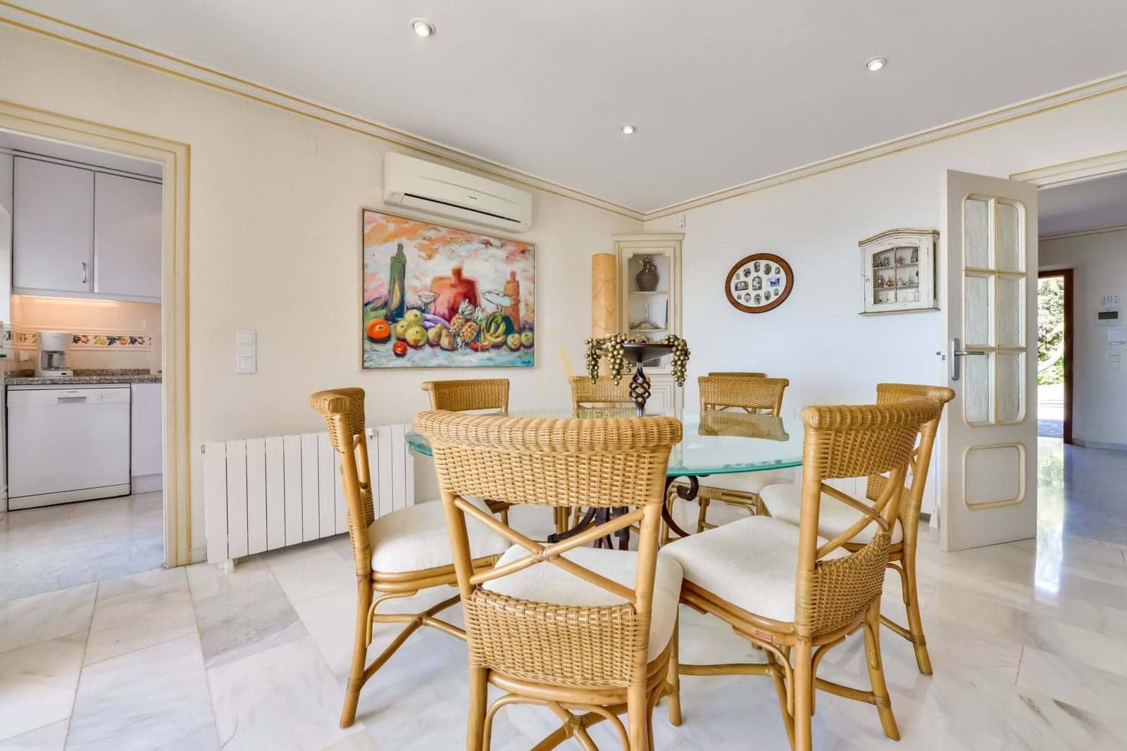 5 bedroom Villa for sale in Altea with pool garage - € 2,600,000 (Ref: 9719361)