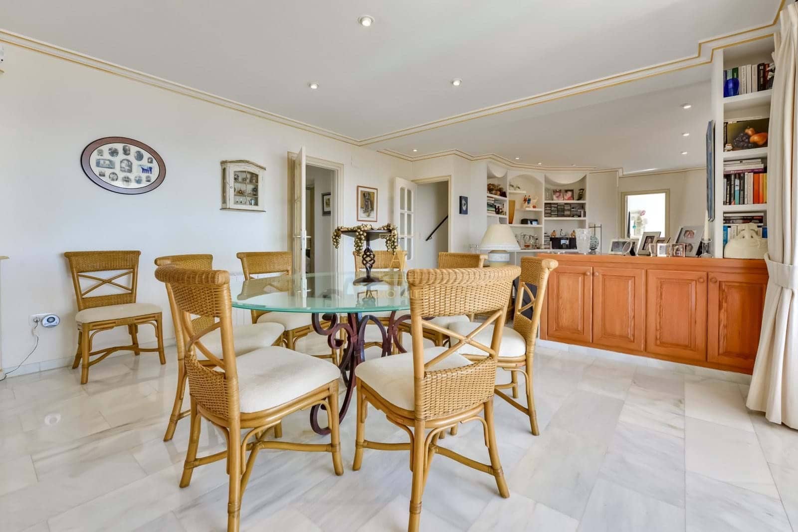 5 bedroom Villa for sale in Altea with pool garage - € 2,600,000 (Ref: 9719361)