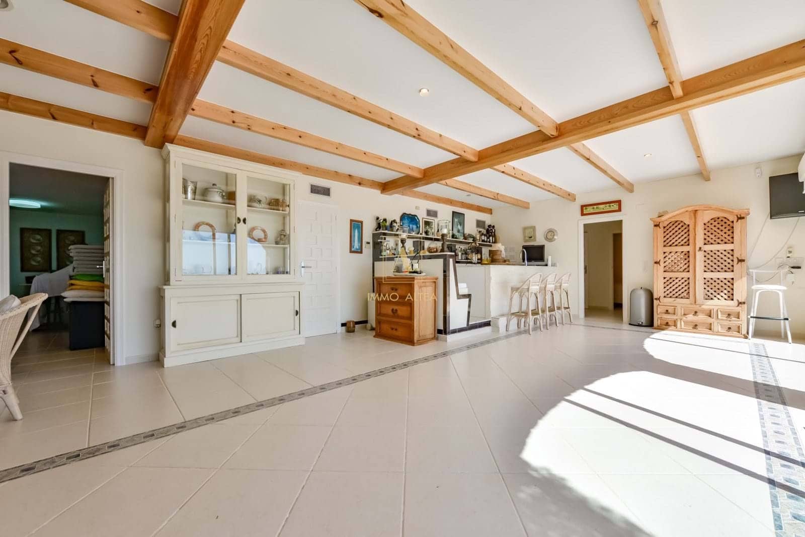 5 bedroom Villa for sale in Altea with pool garage - € 2,600,000 (Ref: 9719361)