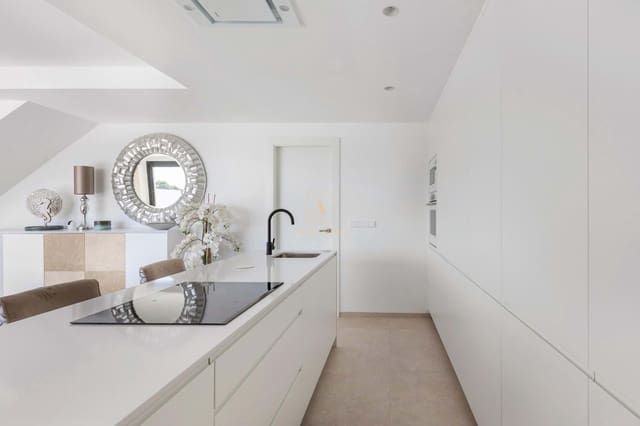 Chalet de 3 habitaciones en Los Alcázares en venta con piscina - 489.000 € (Ref: 9726306)