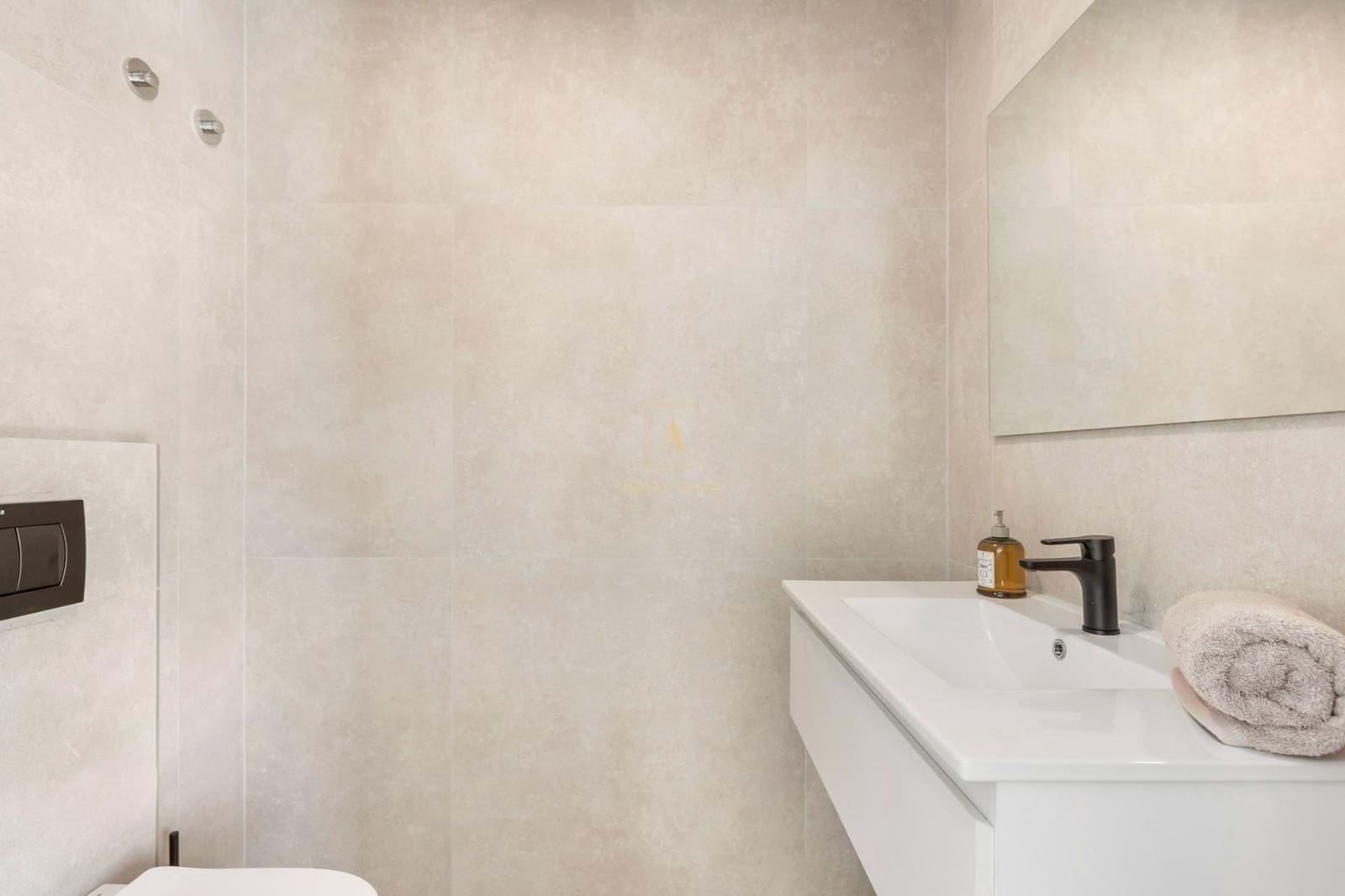 Chalet de 3 habitaciones en Los Alcázares en venta con piscina - 489.000 € (Ref: 9726306)