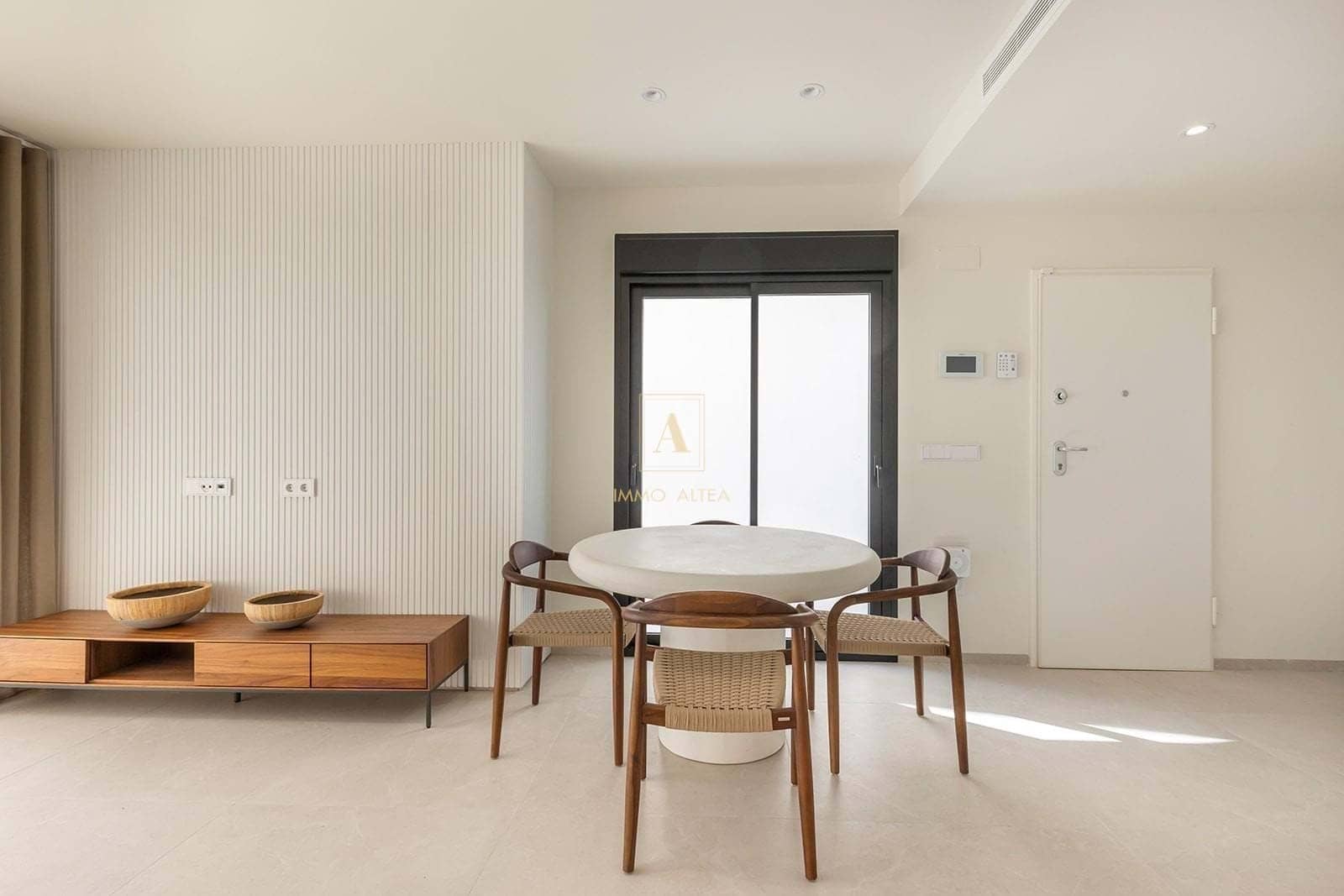 3 bedroom Villa for sale in Los Alcazares with pool - € 429,000 (Ref: 9726307)