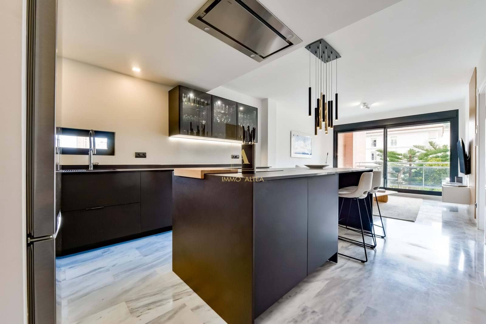 2 bedroom Apartment for sale in La Villajoyosa / Vila Joiosa - € 365,000 (Ref: 9726878)