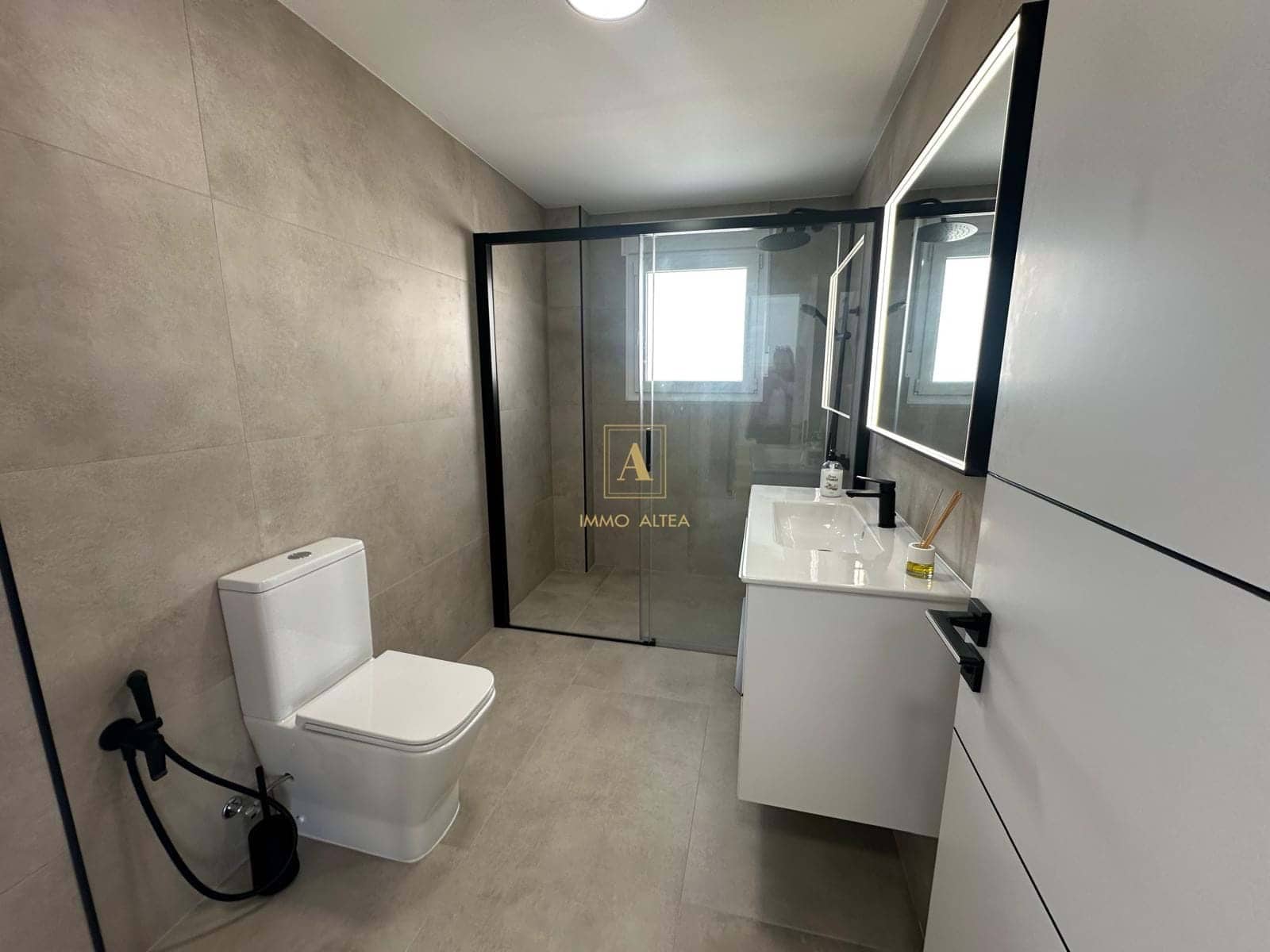 3 sovrum Villa till salu i Alicante stad med garage - 550 000 € (Ref: 9731651)