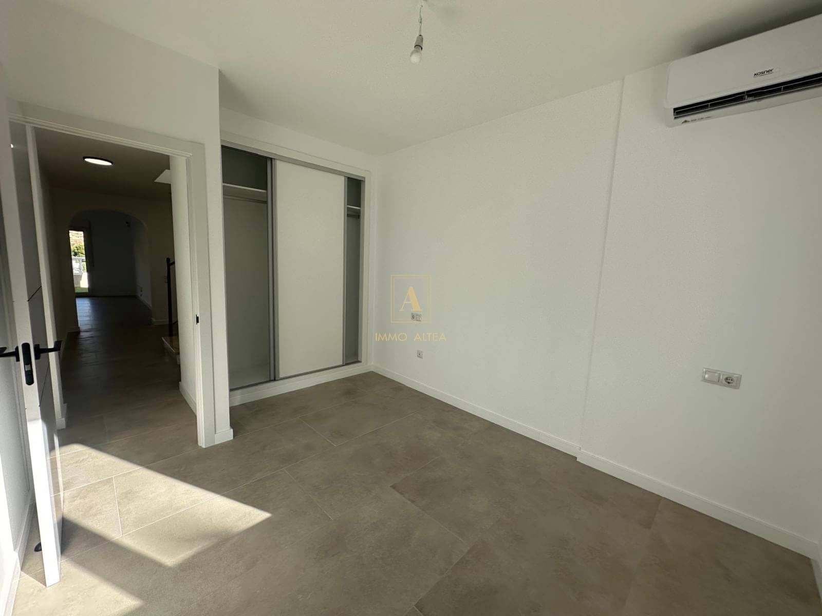 3 sovrum Villa till salu i Alicante stad med garage - 550 000 € (Ref: 9731651)