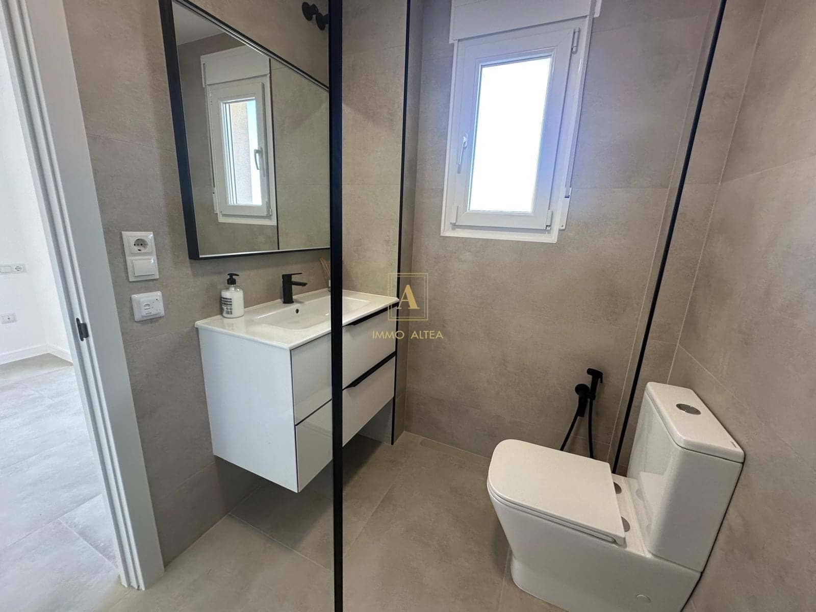 3 sovrum Villa till salu i Alicante stad med garage - 550 000 € (Ref: 9731651)