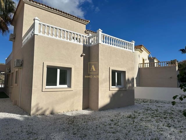 3 sovrum Villa till salu i Alicante stad med garage - 550 000 € (Ref: 9731651)
