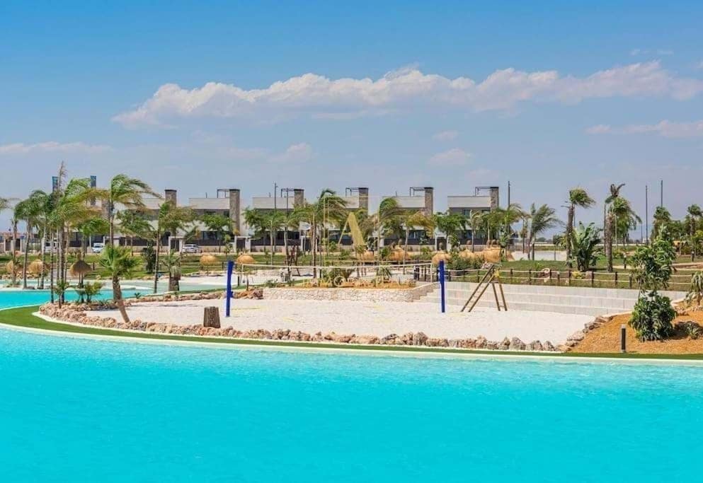 3 bedroom Villa for sale in Roldan with pool - € 565,500 (Ref: 9735144)