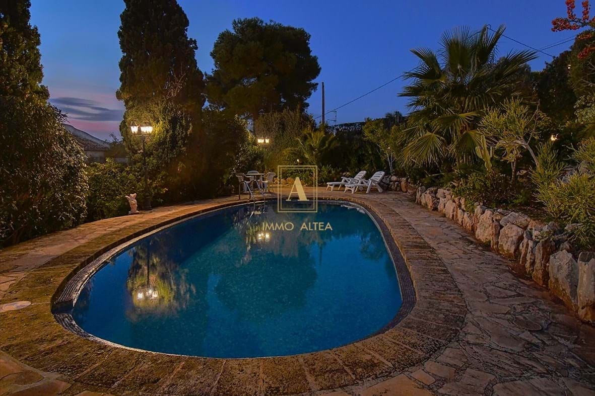 6 sypialnia Willa na sprzedaż w Miasto Alicante / Alacant z garażem - 1 090 000 € (Ref: 9737892)