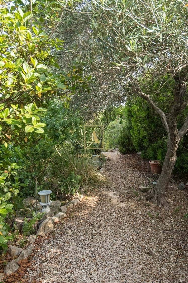 6 sypialnia Willa na sprzedaż w Miasto Alicante / Alacant z garażem - 1 090 000 € (Ref: 9737892)