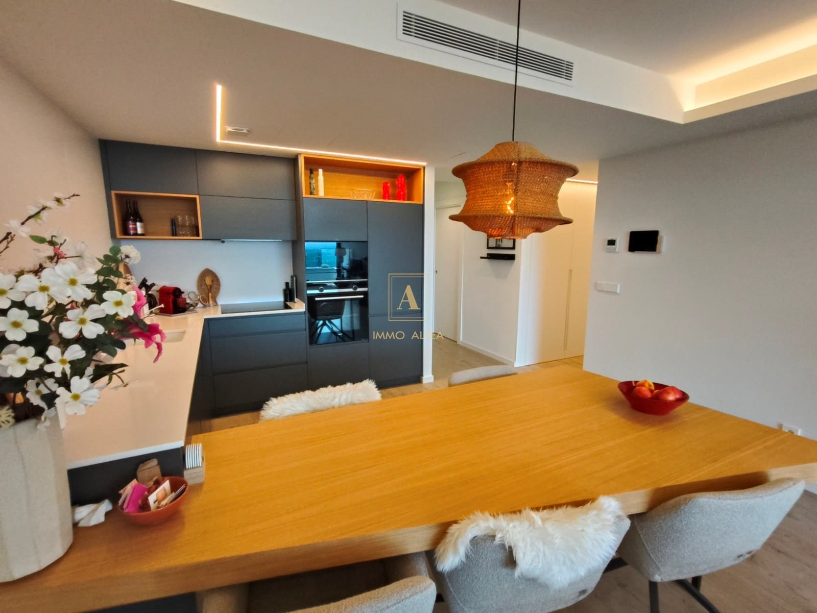 3 sypialnia Apartament na sprzedaż w Miasto Alicante / Alacant z basenem garażem - 690 000 € (Ref: 9780106)