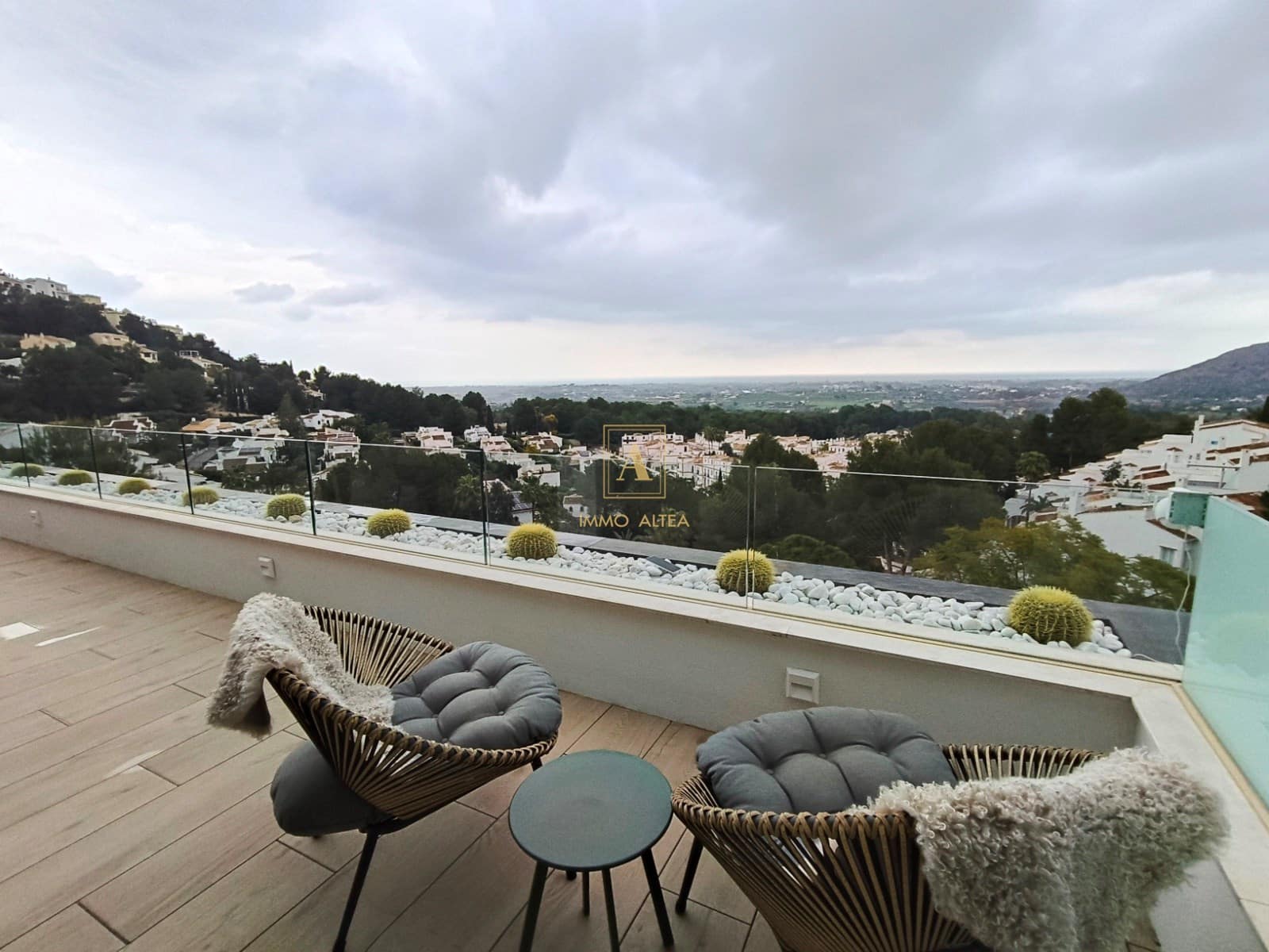 3 sypialnia Apartament na sprzedaż w Miasto Alicante / Alacant z basenem garażem - 690 000 € (Ref: 9780106)