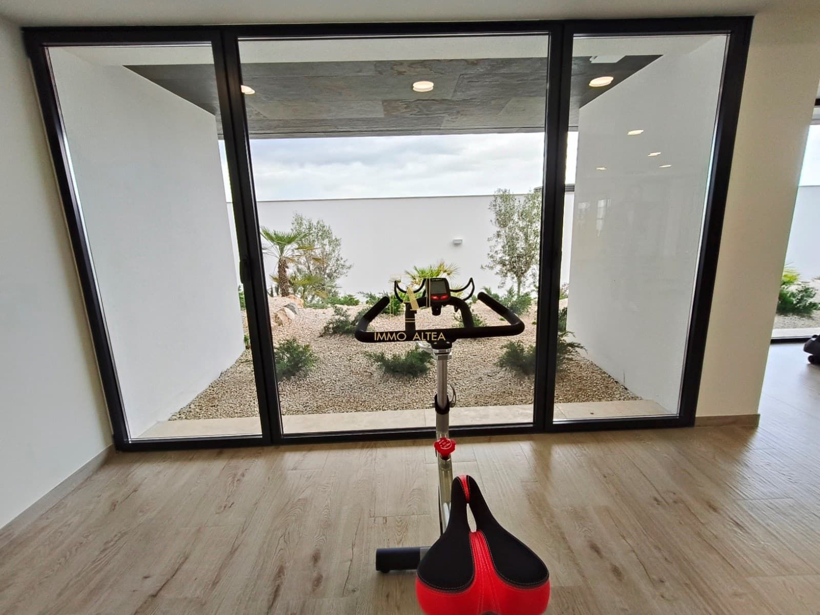 3 sypialnia Apartament na sprzedaż w Miasto Alicante / Alacant z basenem garażem - 690 000 € (Ref: 9780106)