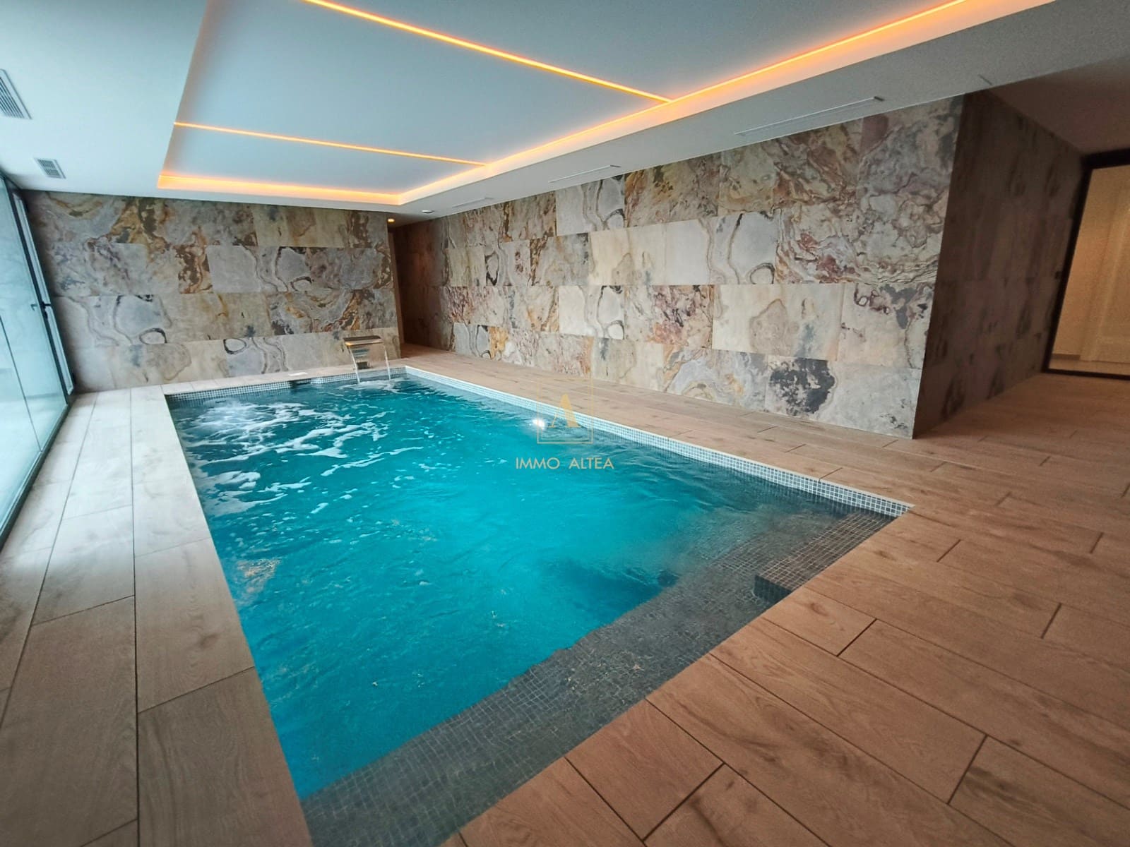 3 sypialnia Apartament na sprzedaż w Miasto Alicante / Alacant z basenem garażem - 690 000 € (Ref: 9780106)