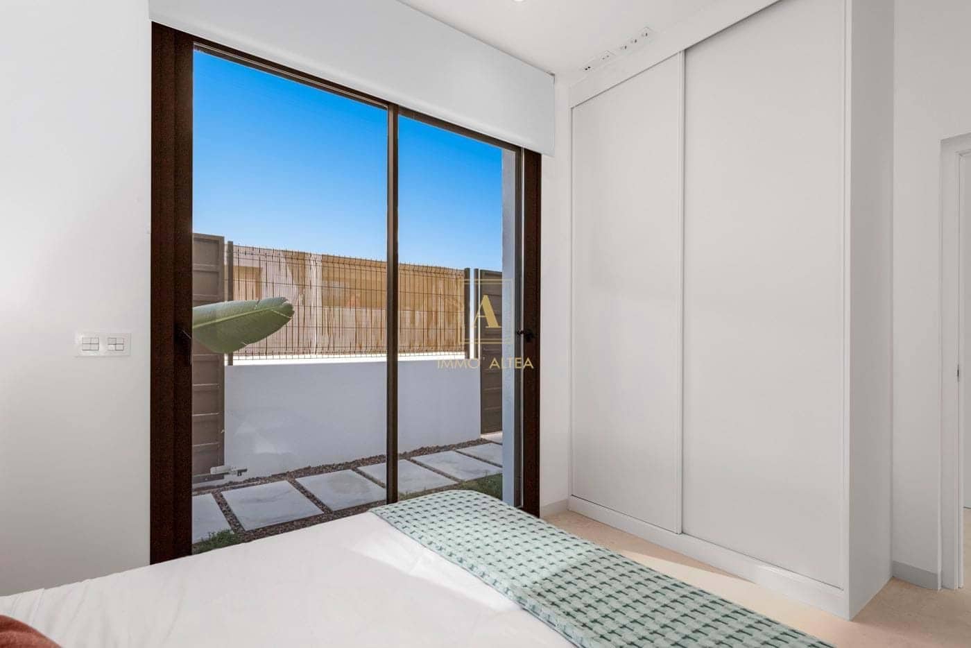 3 chambre Villa/Maison à vendre à Los Alcazares avec piscine - 565 000 € (Ref: 9783593)