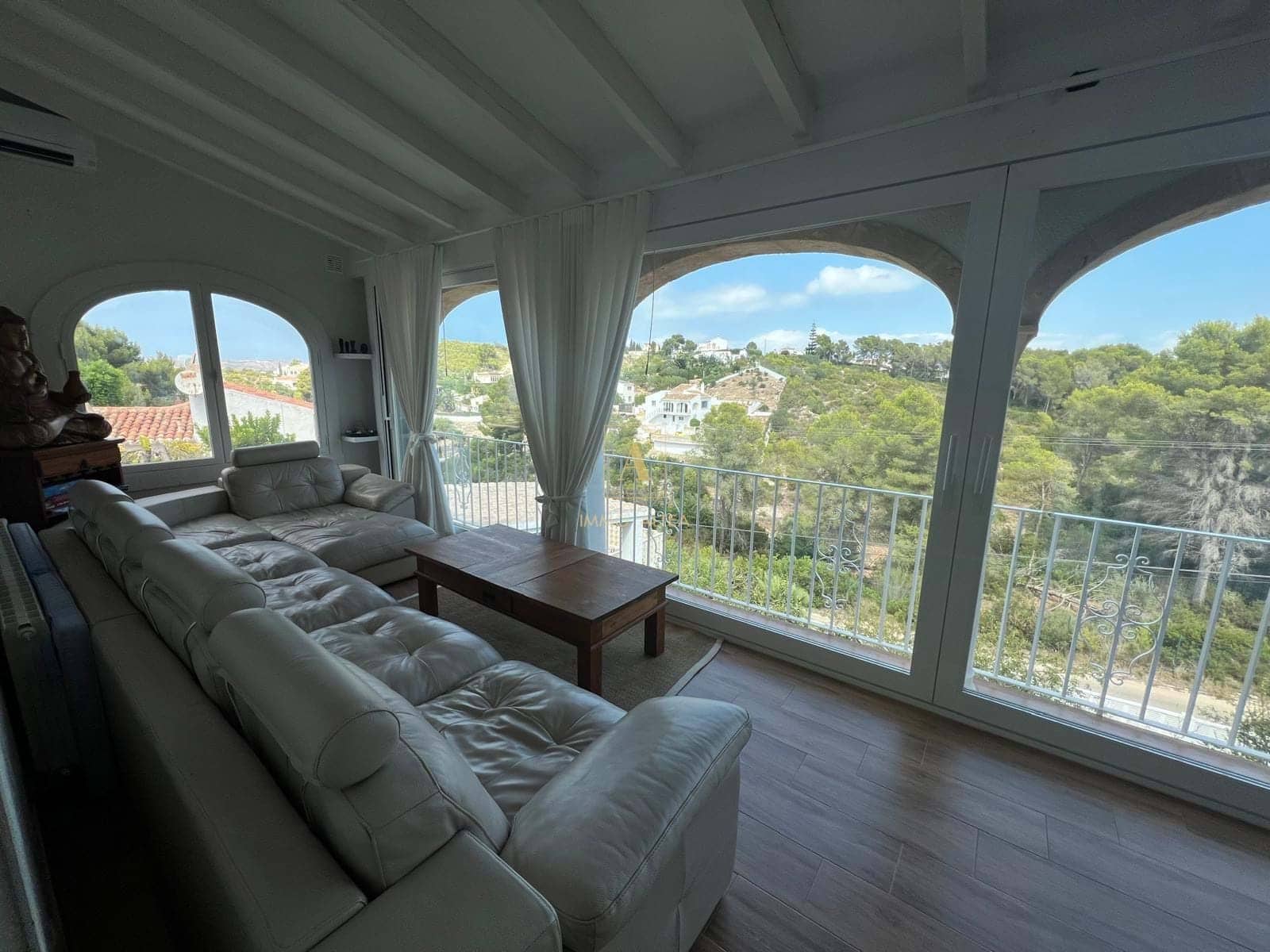 5 Zimmer Villa zu verkaufen in Alicante / Alacant Stadt mit Garage - 630.000 € (Ref: 9807639)