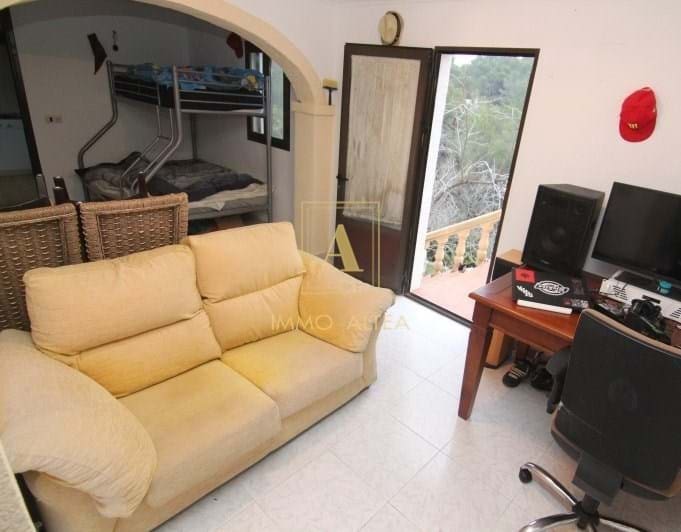 5 Zimmer Villa zu verkaufen in Alicante / Alacant Stadt mit Garage - 630.000 € (Ref: 9807639)