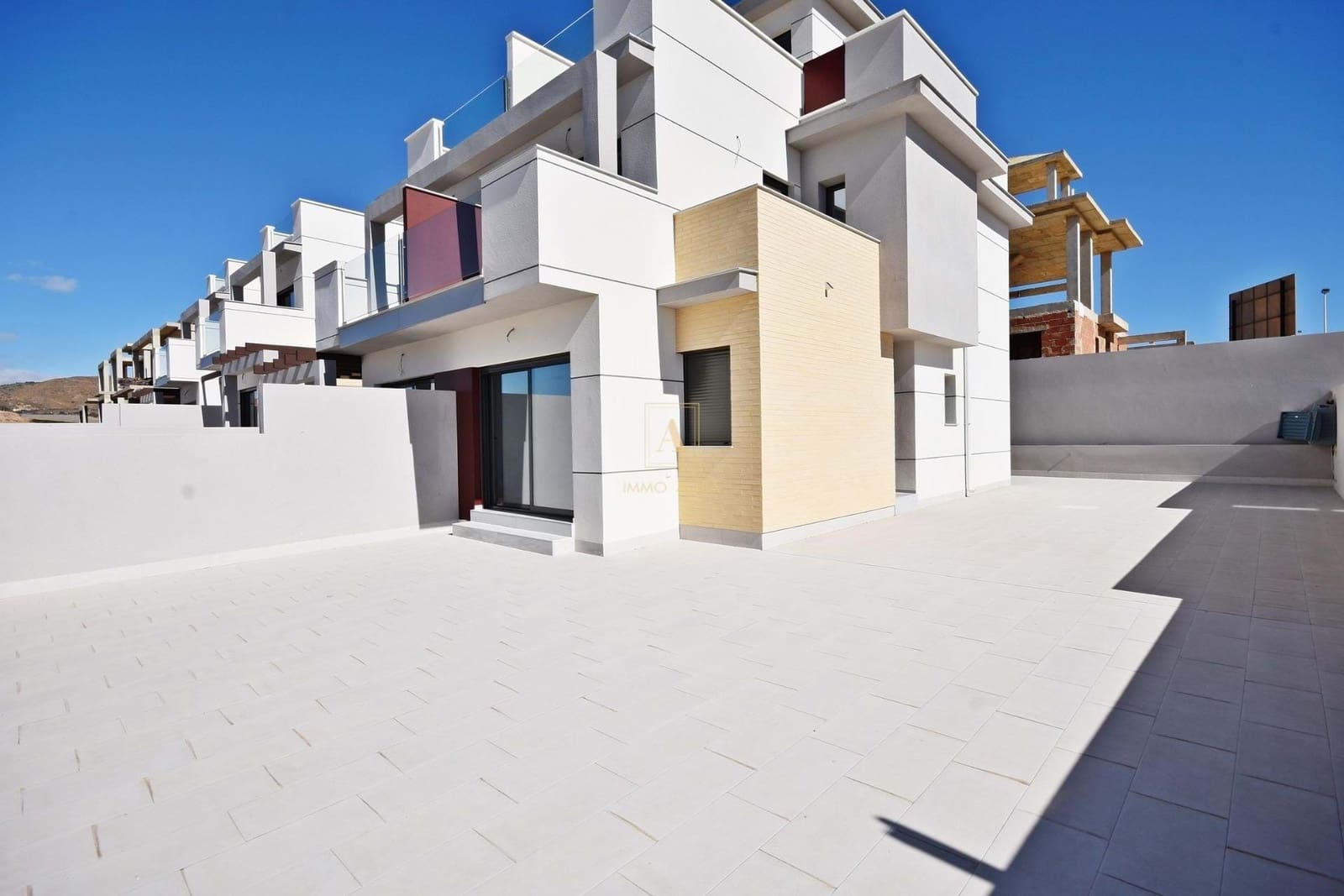 3 quarto Moradia para venda em Alamillo com piscina - 294 000 € (Ref: 9818834)