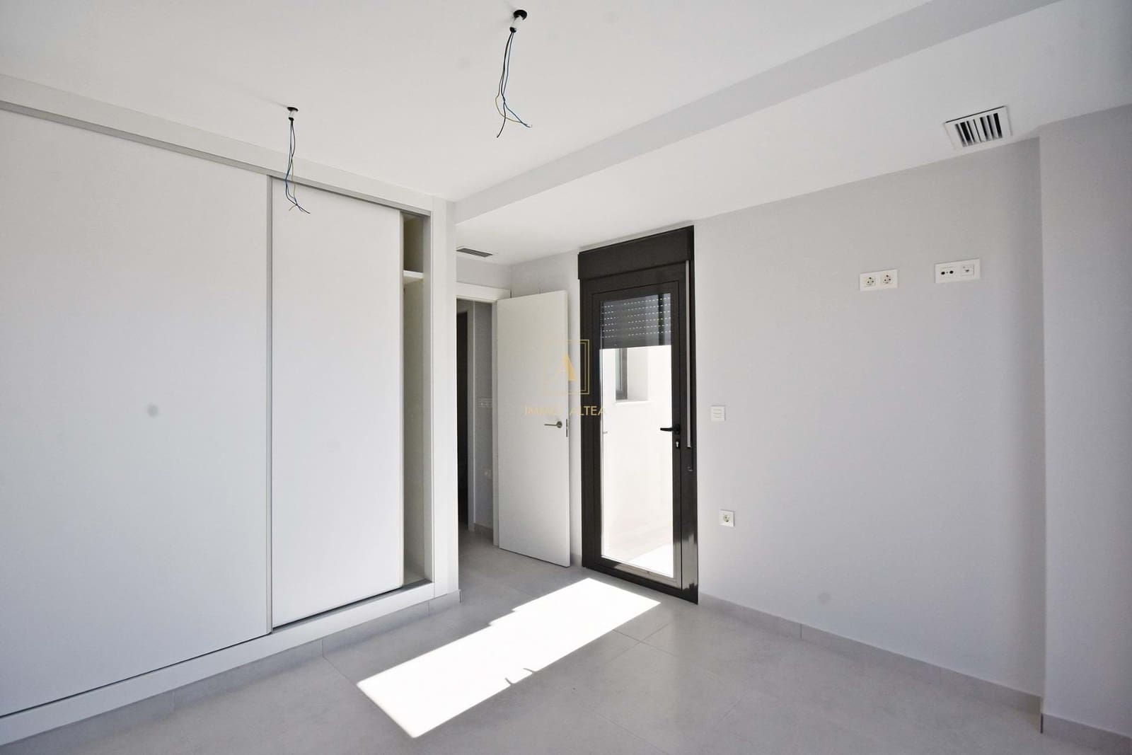 3 quarto Moradia para venda em Alamillo com piscina - 294 000 € (Ref: 9818834)