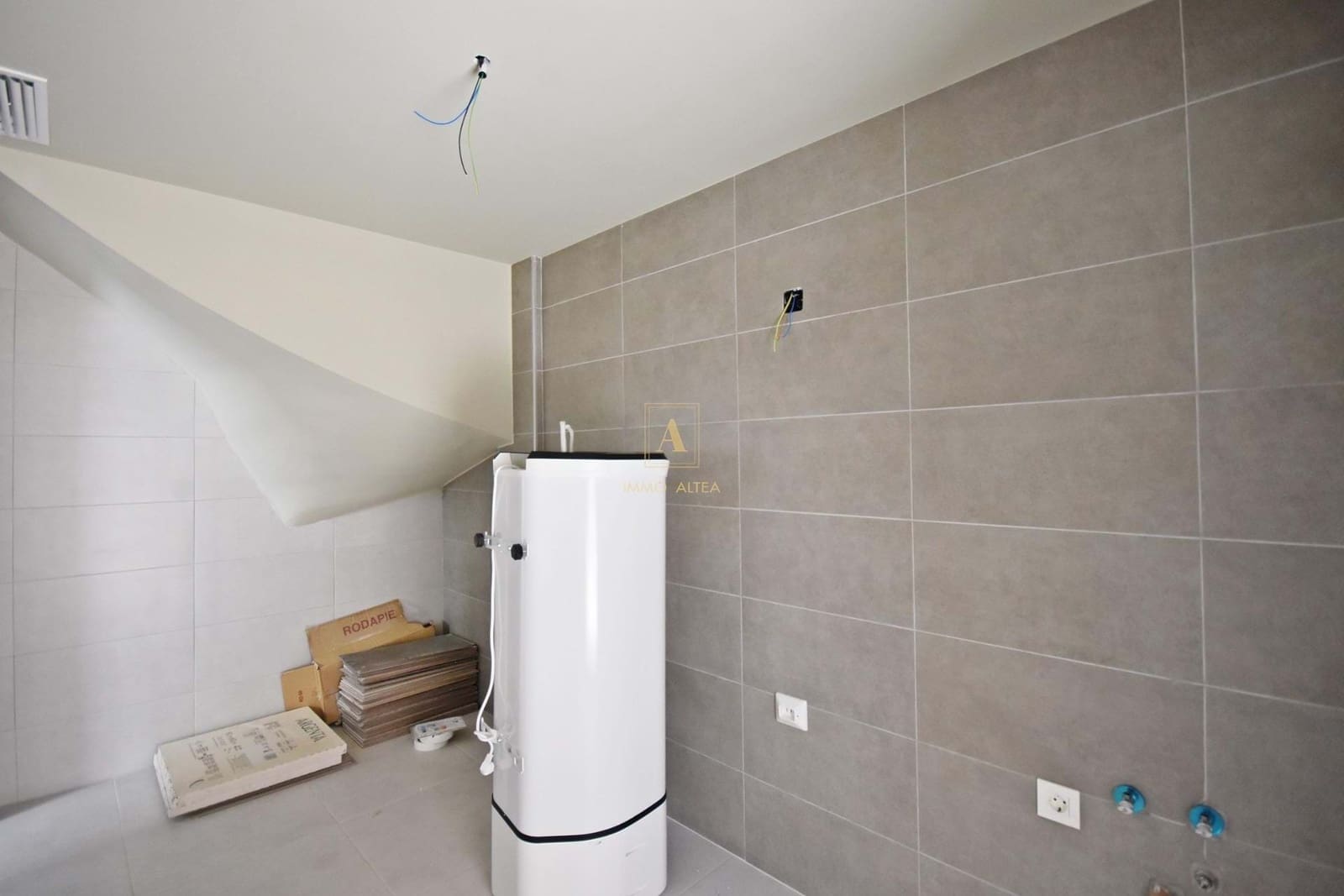 3 quarto Moradia para venda em Alamillo com piscina - 294 000 € (Ref: 9818834)