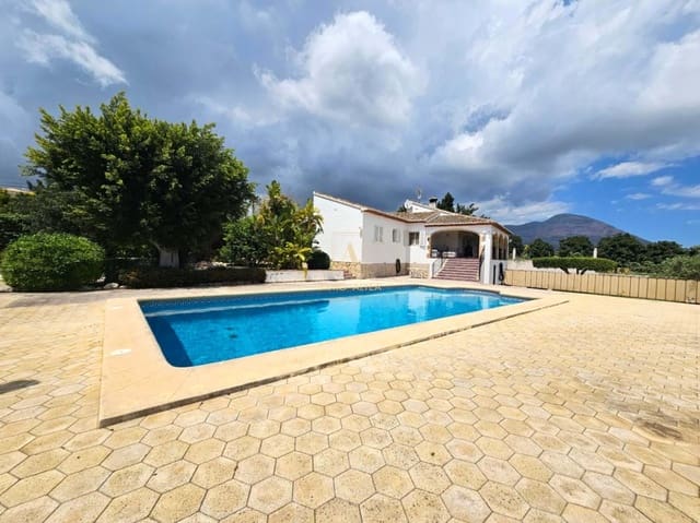6 sovrum Villa till salu i Alicante stad med garage - 1 500 000 € (Ref: 9830278)