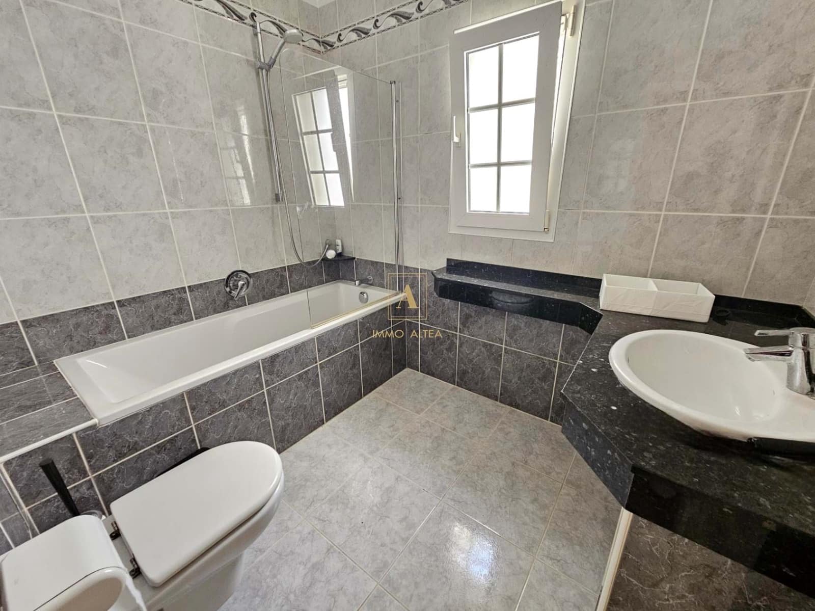 6 sovrum Villa till salu i Alicante stad med garage - 1 500 000 € (Ref: 9830278)