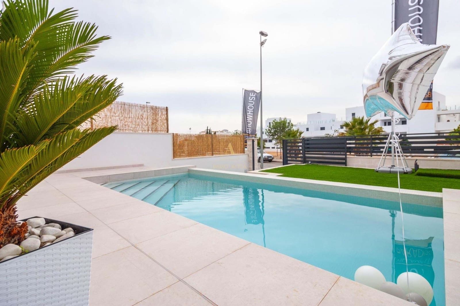 3 chambre Villa/Maison à vendre à Orihuela avec piscine - 669 900 € (Ref: 9833210)